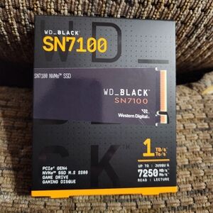 WD_BLACK SN7100 NVMe SSD 1TB